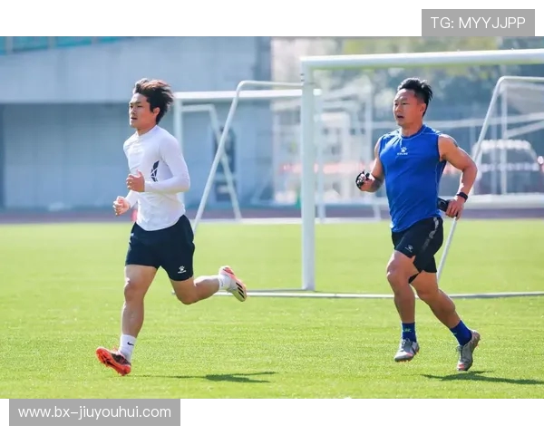 以霞浦足球训练模式为核心探索青少年体能与技战术融合发展路径研究