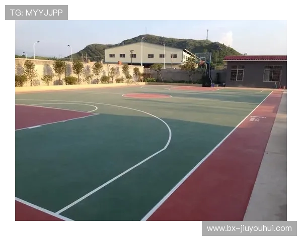 围绕坡头足球场容纳人数的规模与设施影响因素解析及未来规划展望 围绕坡头足球场容纳人数的规模与设施影响因素解析及未来规划展望